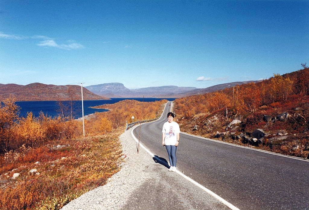 1999 - Norvège 20 (Frontière Finlande-Suède).jpg